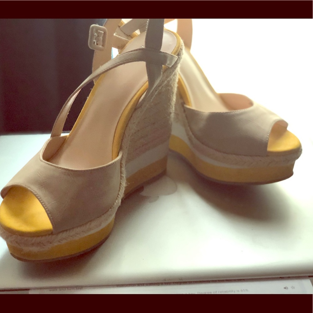 Elle Brand Shoes Size 7